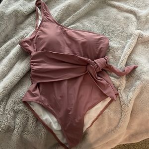 Mauve - one shoulder swim